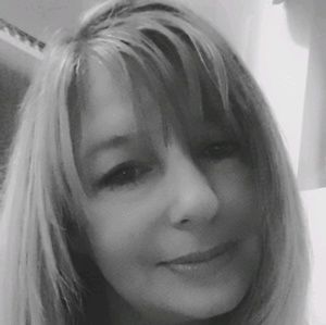 Meet your Posher, Nickie